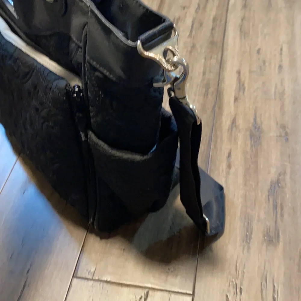Petunia pickle bottom‎ carry all black quilted